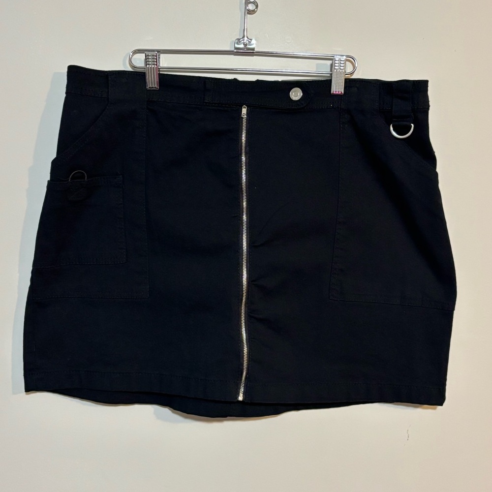 Ultra Flirt Black Utility Mini Skirt Front Silver Zipper | Womens Sz 1X | NWT